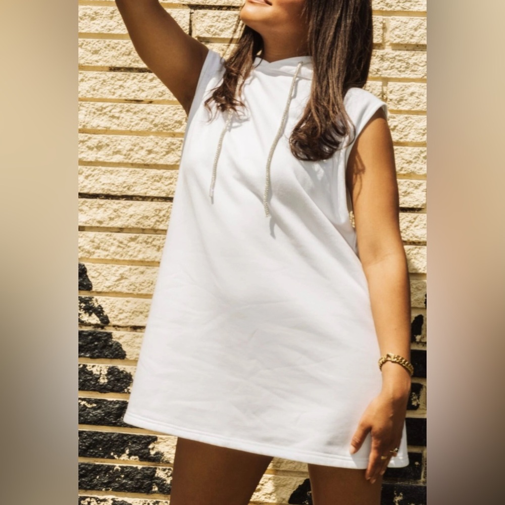 QUEEN OF SPARKLES White Sleeveless Hoodie Mini Dress - Sporty A-Line